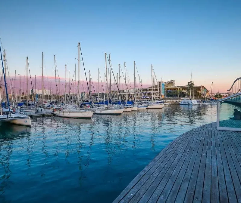 Discover the Mediterranean in style with Premium Traveler Barcelona